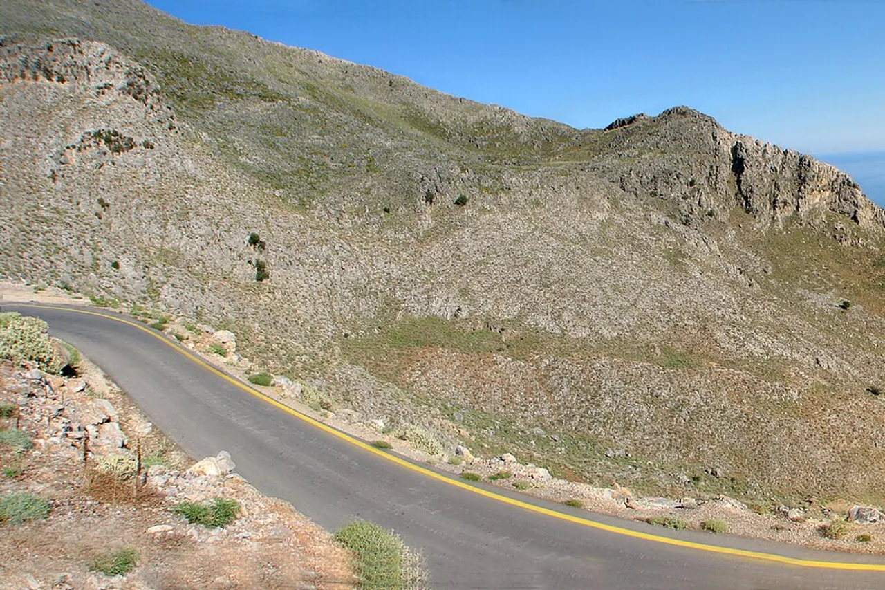 Alquilar coche en Creta: precios, fianza y seguro