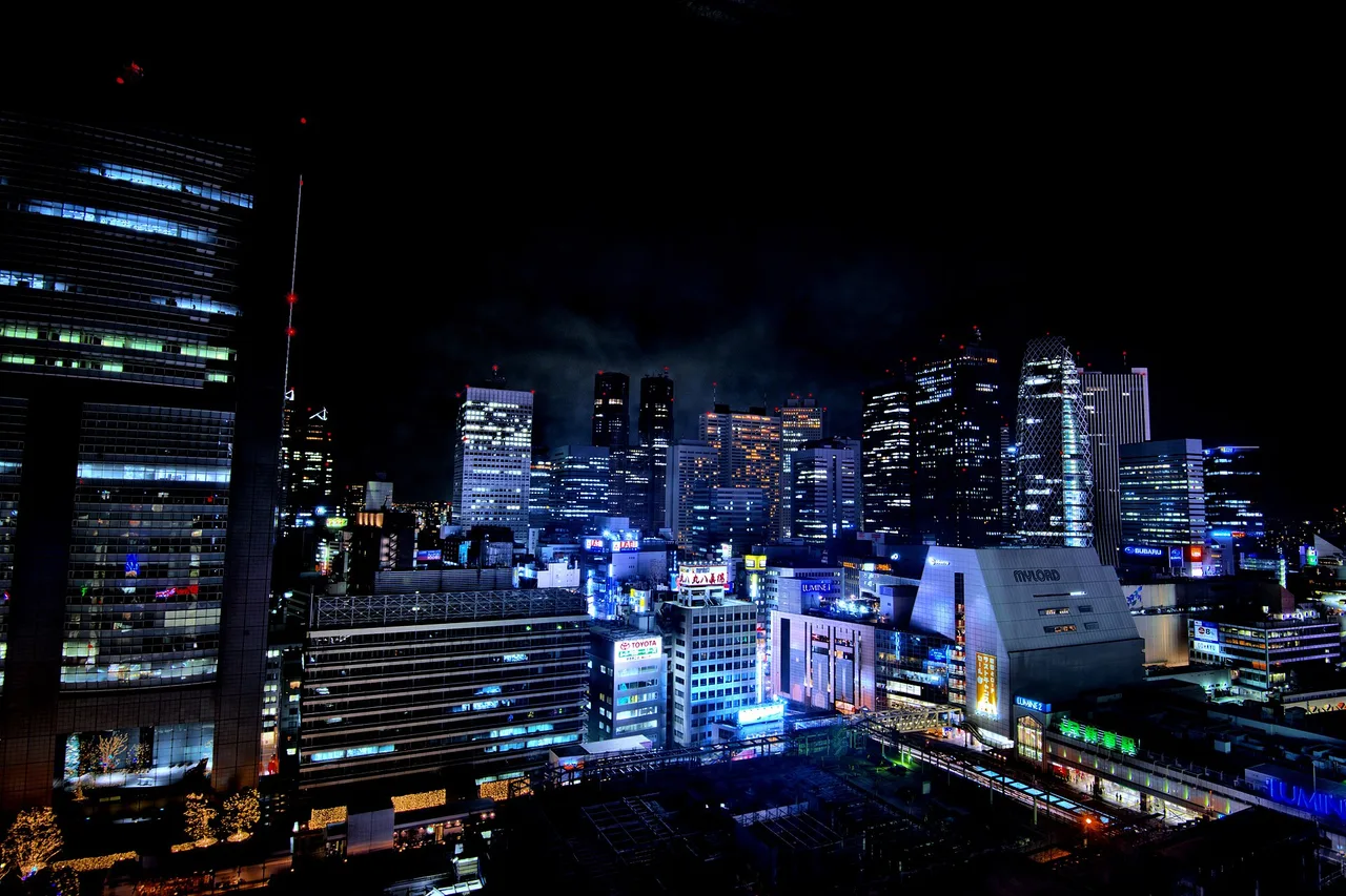 Where to Stay in Tokyo: Pick the Loop, Not the District