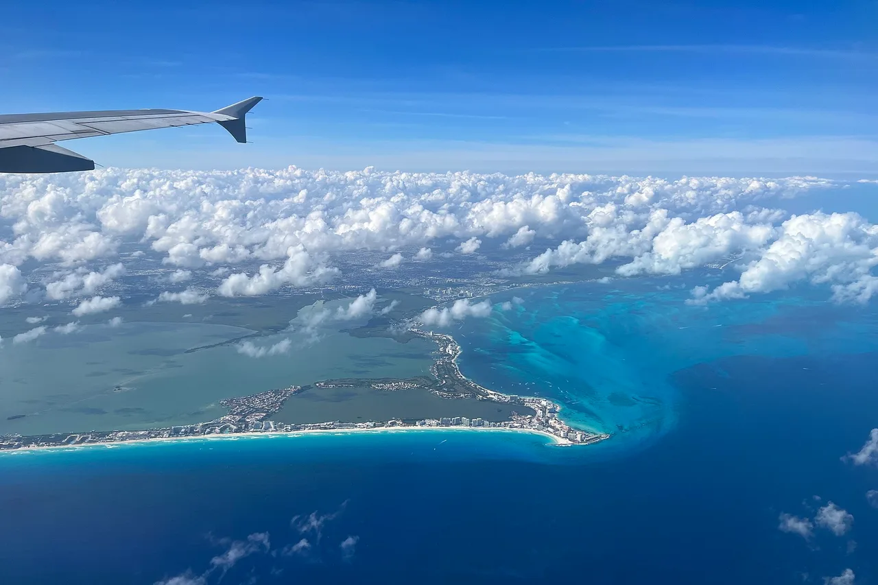 Cancún Flug günstig: wann buchen, direkt oder mit Stopp