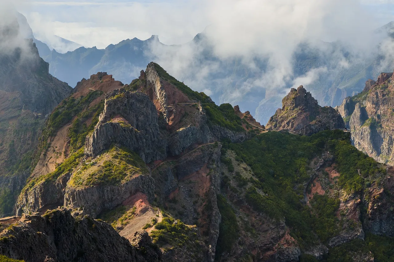 Itinerario di una settimana a Madeira in auto (regole 2026)