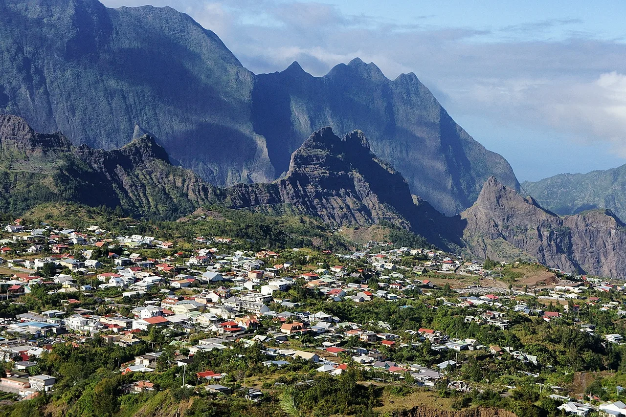 The village of Cilaos at the foot of the cirque ramparts, Réunion Island