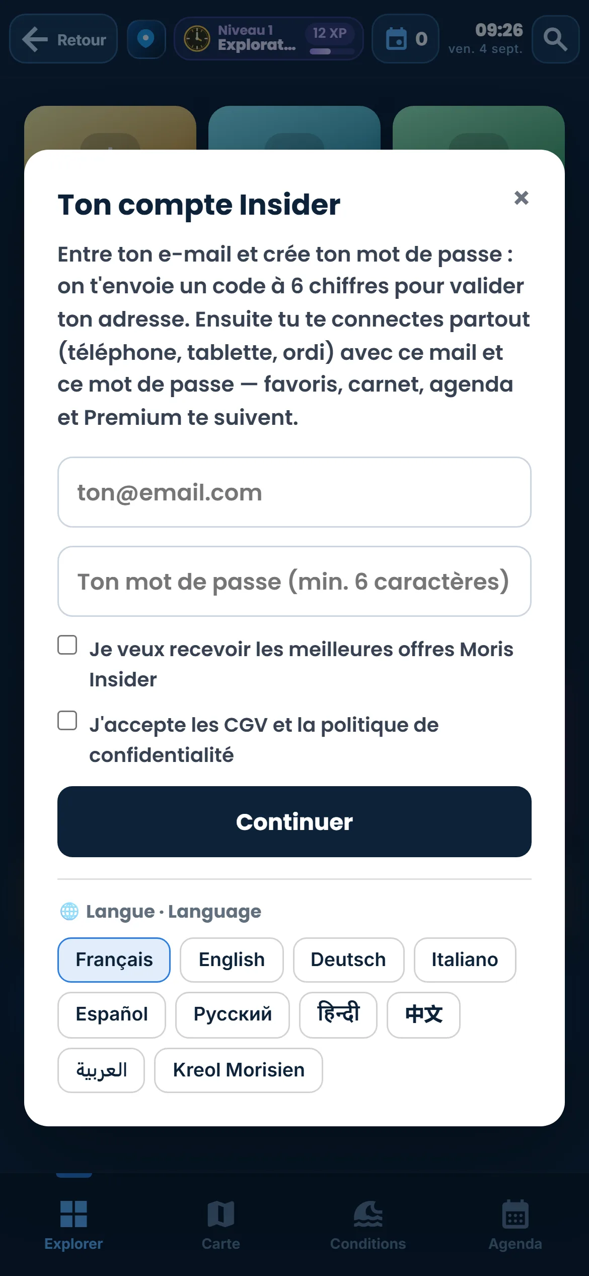 Das leere Kontoformular der Moris-Insider-App: E-Mail-Adresse, Passwort, Kontrollkästchen und Sprachauswahl
